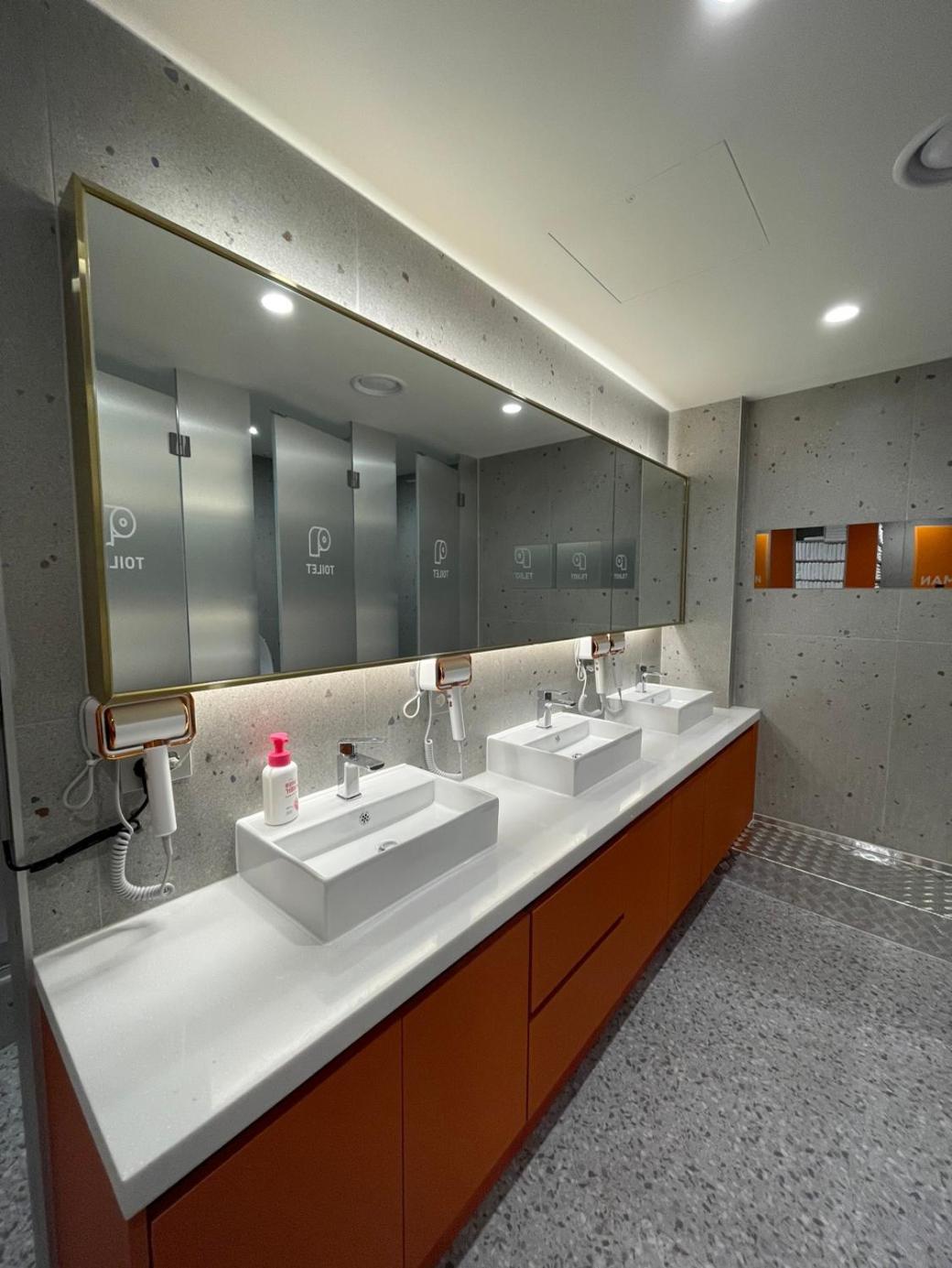 Seoul Cube Myeongdong Hotell Eksteriør bilde